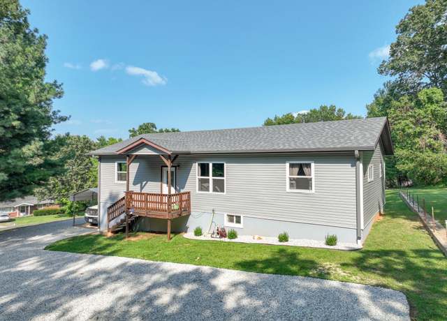 Property at 1234 Patton Ave, Cabool, MO 65689, 3 beds, 2.5 baths