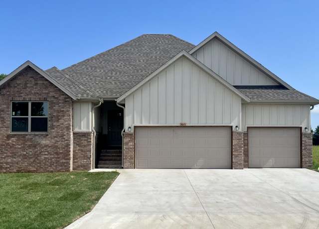 Property at 3071 E Franz Sigel St, Republic, MO 65738, 5 beds, 3 baths