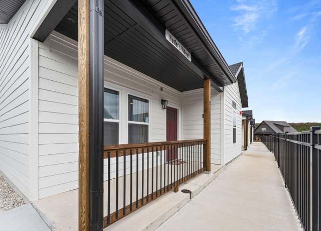 Property at 211 Watersound Way, Hollister, MO 65672, 3 beds, 2.5 baths
