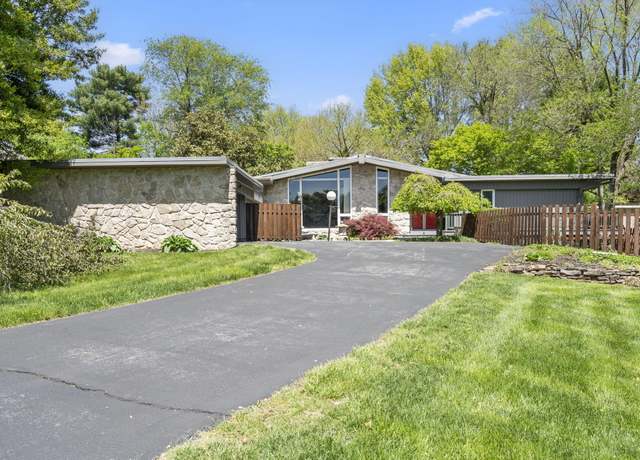 Property at 3543 E Churchill St, Springfield, MO 65809, 3 beds, 2 baths