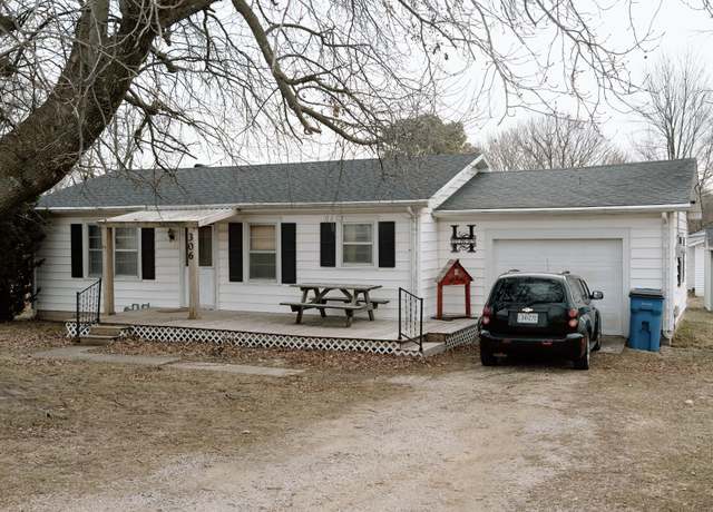 Property at 306 N Wall St, Walnut Grove, MO 65770, 2 beds, 1 bath