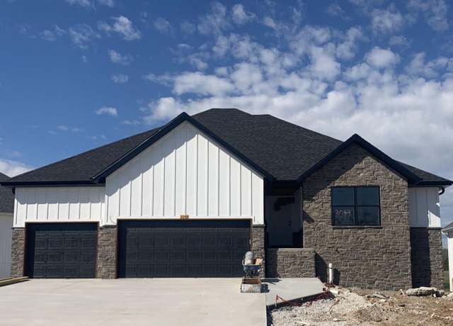 Property at 3043 E Franz Sigel St, Republic, MO 65738, 5 beds, 3 baths