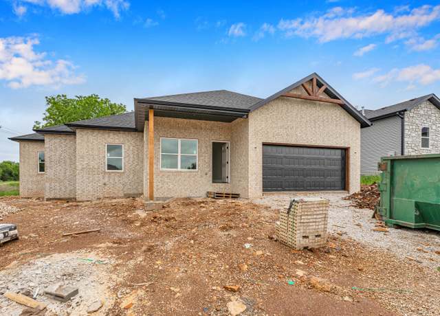 Property at 920 Berry Ln, Willard, MO 65781, 4 beds, 2 baths