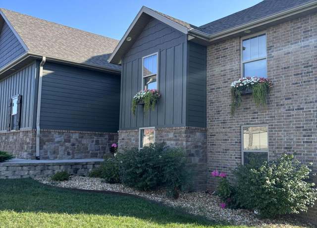 Property at 2429 W Barcelona St, Ozark, MO 65721, 5 beds, 3.5 baths