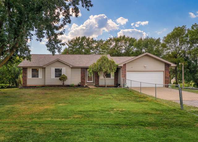 Property at 1820 E Hines St, Republic, MO 65738, 5 beds, 3 baths