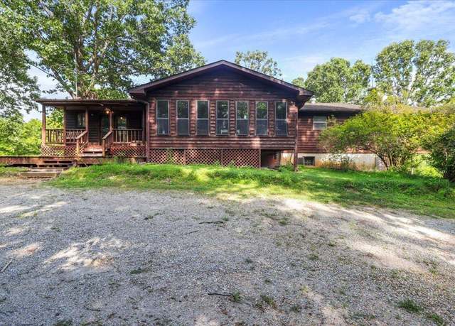 Property at 9845 County Road 8530, West Plains, MO 65775, 4 beds, 2.5 baths
