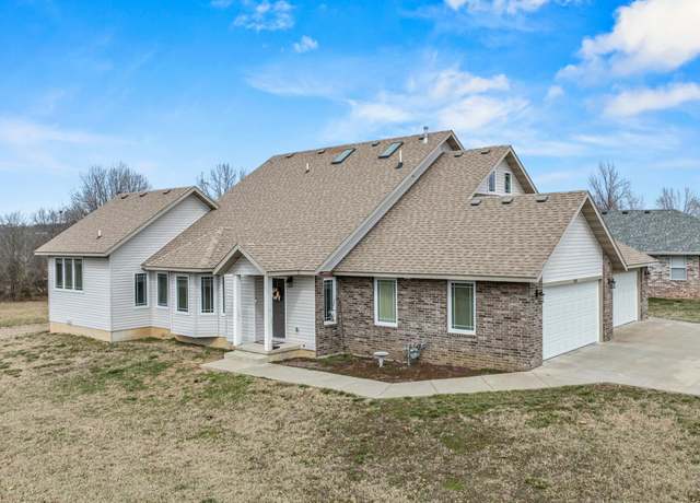 Property at 1201 1203 N 9th Ave, Ozark, MO 65721, 4 beds, 2 baths