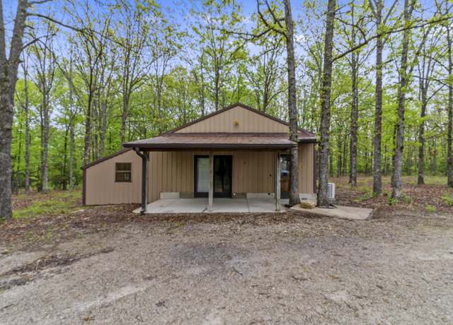 Property at 189 High Ridge Rd, Marshfield, MO 65706, 1 bed, 1 bath
