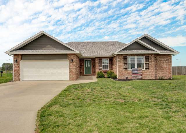Property at 4711 S 125th Rd, Bolivar, MO 65613, 4 beds, 3 baths