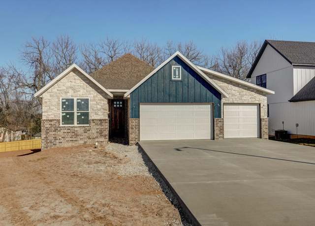 Property at 4850 S Sycamore Ave, Springfield, MO 65810, 3 beds, 2 baths