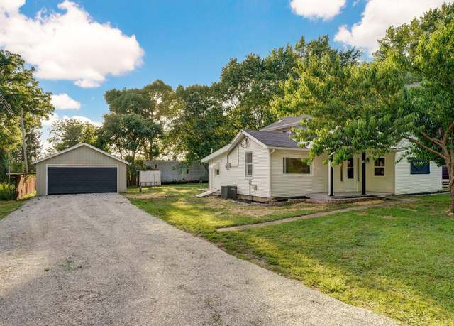Property at 1169 S Miller Ave, Springfield, MO 65802, 3 beds, 2 baths