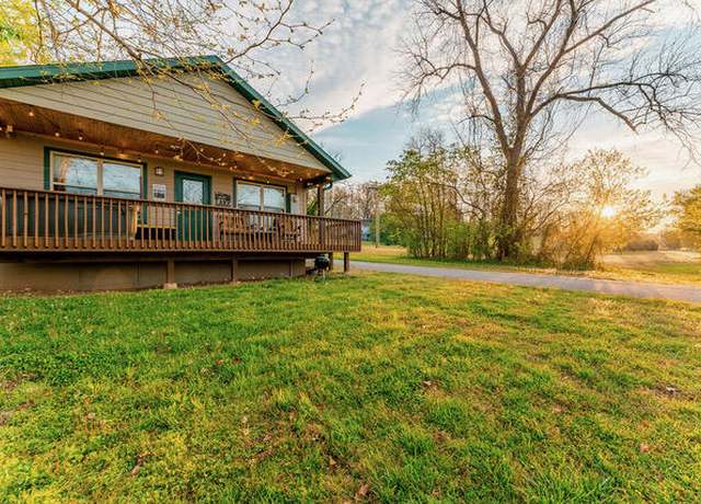 Property at 295 Edgewater, Forsyth, MO 65653, 2 beds, 1 bath
