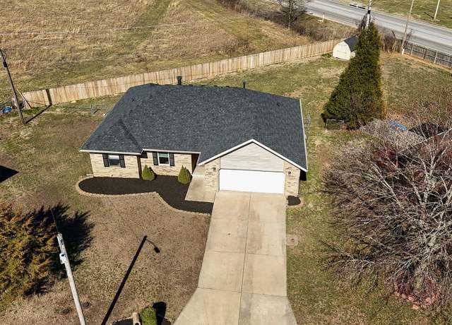 Property at 702 S Redwood Ct, Nixa, MO 65714, 3 beds, 2 baths