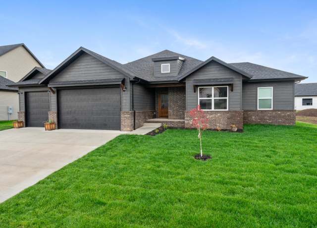 Property at 141 E Kelce Ln, Republic, MO 65738, 4 beds, 2 baths