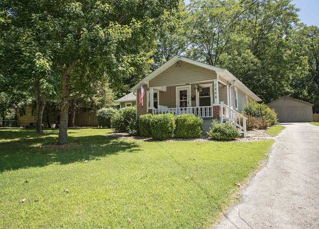 Property at 2448 N Albertha Ave, Springfield, MO 65803, 3 beds, 2 baths