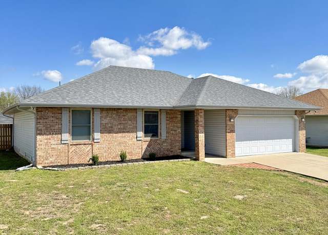 Property at 4445 W Huckleberry St, Springfield, MO 65802, 3 beds, 2 baths