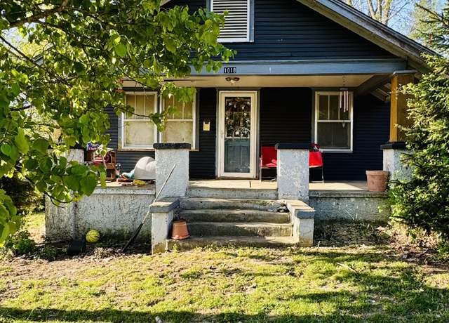 Property at 1018 Worcester St, West Plains, MO 65775, 2 beds, 2 baths