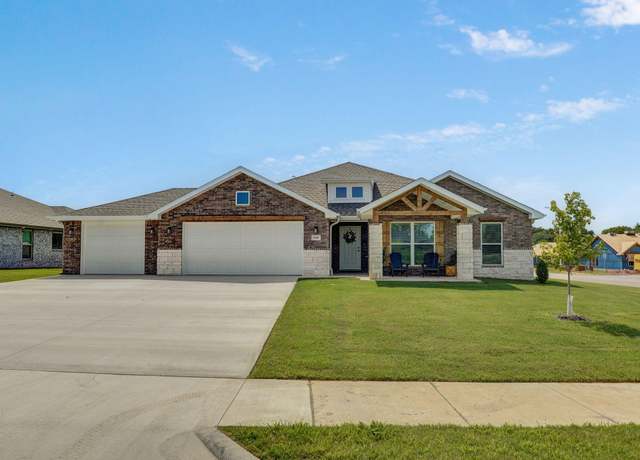 Property at 5205 S Morgan Ave, Battlefield, MO 65619, 4 beds, 3 baths