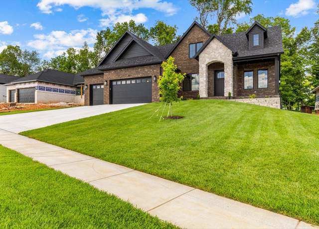 Property at 5567 E Wild Horse Dr, Springfield, MO 65802, 4 beds, 2.5 baths