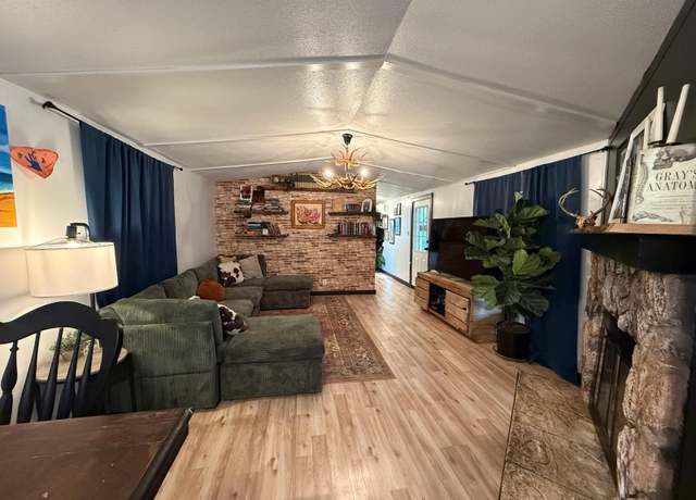 Property at 4186 Missouri 142, Thayer, MO 65791, 3 beds, 2 baths