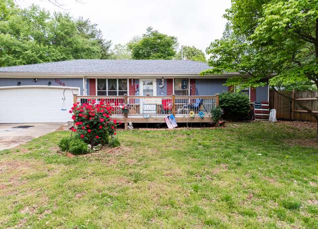 Property at 1046 E Guinevere St, Springfield, MO 65807, 4 beds, 2.5 baths