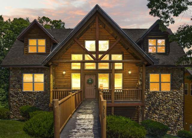 Property at 313 Willow Oak Ln, Branson, MO 65616, 7 beds, 7 baths