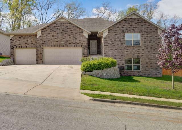 Property at 1310 W Millpond Dr, Ozark, MO 65721, 4 beds, 3 baths