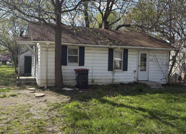 Property at 317 S Mitchell Ave, Clever, MO 65631, 2 beds, 1 bath
