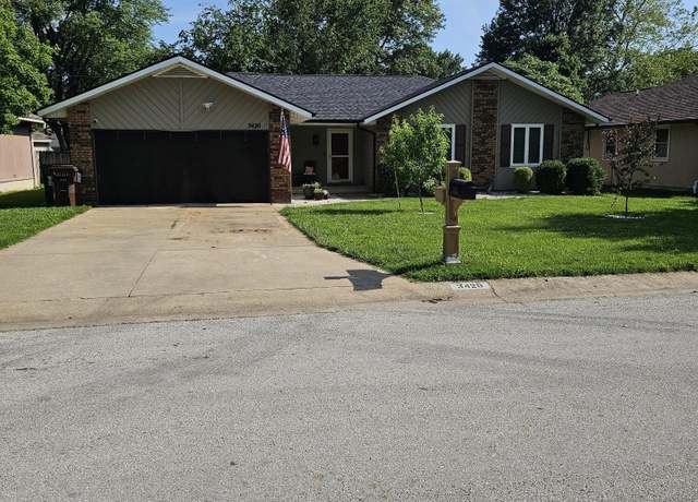 Property at 3420 W Camelot St, Springfield, MO 65807, 3 beds, 2 baths