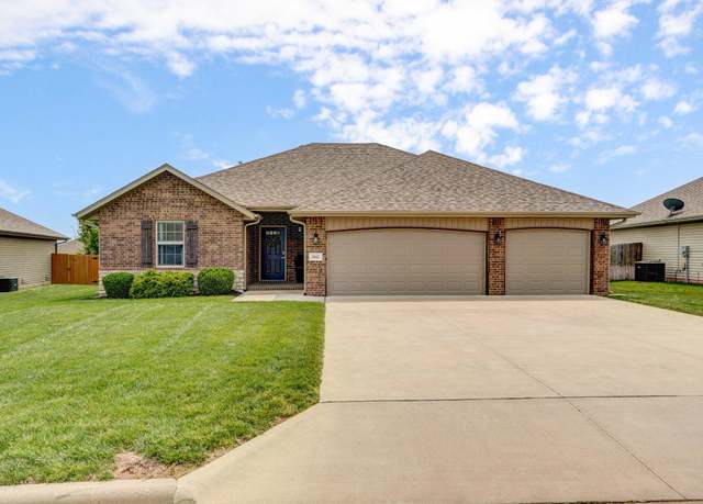 Property at 1662 N Pinnacle Ave, Nixa, MO 65714, 3 beds, 2 baths
