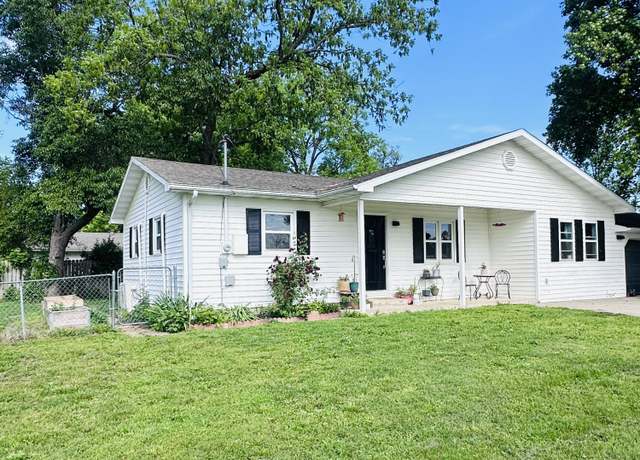 Property at 211 N Rechow, Bolivar, MO 65613, 3 beds, 2 baths