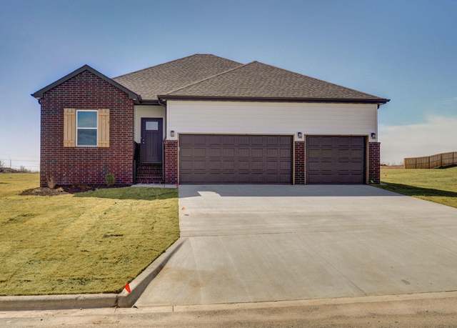 Property at 615 N Quantum Dr, Nixa, MO 65714, 4 beds, 2 baths