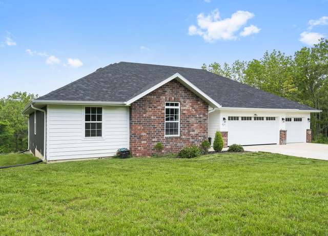 Property at 427 N Maynard Rd, Nixa, MO 65714, 4 beds, 2 baths