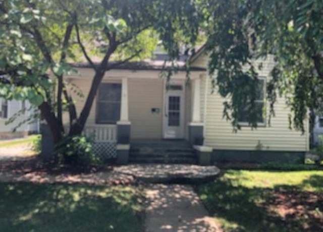 Property at 642 W Nichols St, Springfield, MO 65802, 4 beds, 2 baths
