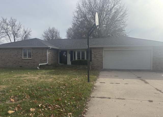 Property at 6830 W Lone Oak St, Springfield, MO 65803, 3 beds, 2 baths