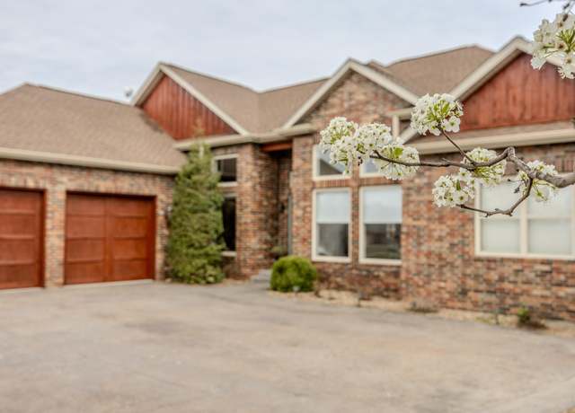 Property at 4404 S 146th Rd, Bolivar, MO 65613, 4 beds, 3 baths