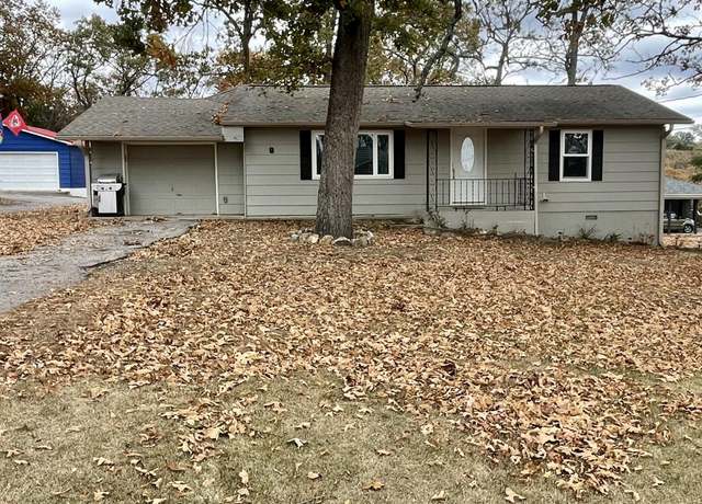 Property at 8 Golden Dr, Kimberling, MO 65686, 3 beds, 2 baths