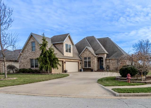 Property at 922 E Ozark Jubilee Dr, Nixa, MO 65714, 4 beds, 3 baths