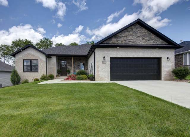 Property at 1503 W Ragweed Ct, Ozark, MO 65721, 3 beds, 2 baths