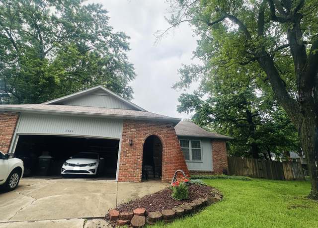 Property at 1361 E Dunkirk St, Springfield, MO 65804, 3 beds, 2 baths