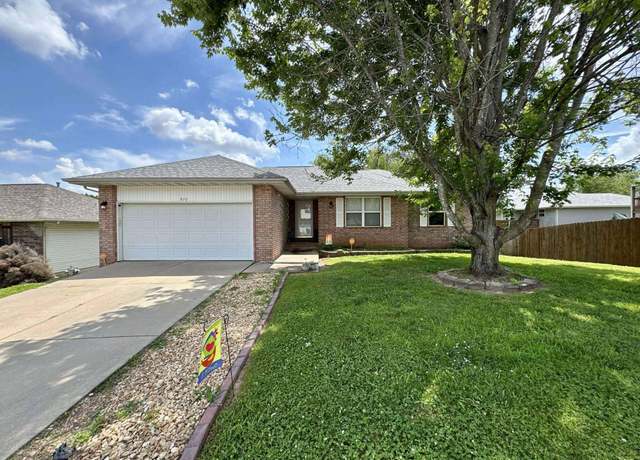 Property at 970 Creekside Pl, Nixa, MO 65714, 4 beds, 3 baths