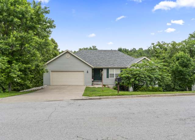 Property at 150 Cedar Wood Ave, Branson, MO 65616, 4 beds, 3 baths