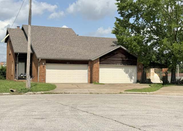 Property at 215 & 217 W Edgewood St, Springfield, MO 65807, 4 beds