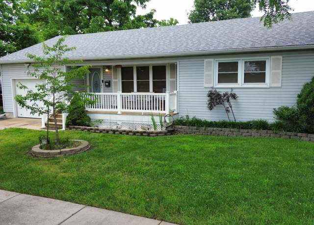 Property at 1115 E Thoman St, Springfield, MO 65803, 2 beds, 1 bath