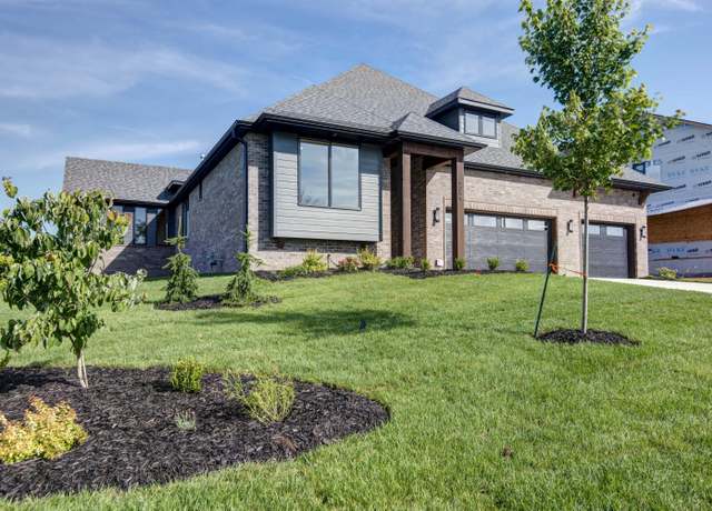 Property at 6059 S Clay Ave, Springfield, MO 65810, 3 beds, 2.5 baths