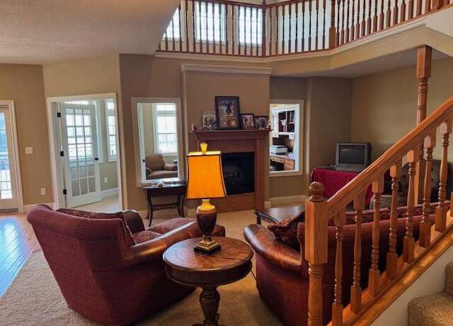 Property at 1413 Riverstone Dr, Branson, MO 65616, 3 beds, 3 baths