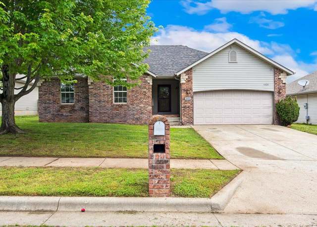 Property at 4421 W Tilden St, Springfield, MO 65802, 3 beds, 2 baths