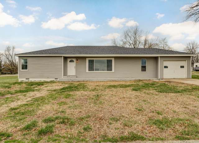 Property at 304 W 2nd St, Miller, MO 65707, 3 beds, 2 baths
