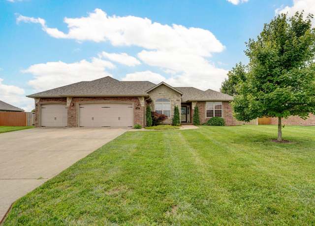 Property at 688 Becky St, Willard, MO 65781, 3 beds, 2 baths