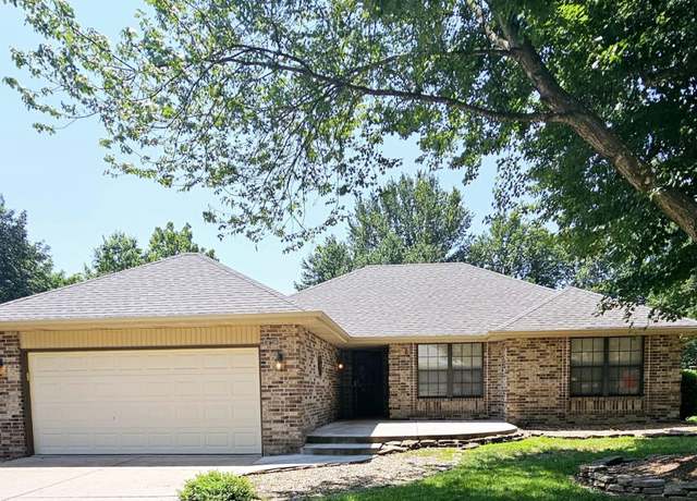 Property at 3736 W Edgewood St, Springfield, MO 65807, 3 beds, 2 baths